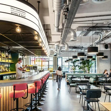 The Social Hub West Extended Hotel 3*