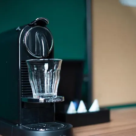 The Social Hub West Extended Hotel 3*