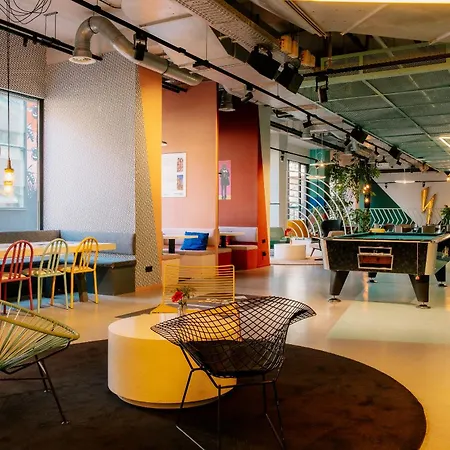 The Social Hub West Extended 3*