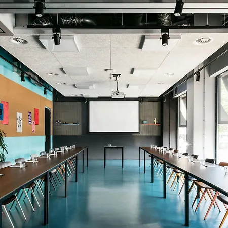 The Social Hub West Extended 3* Amsterdam